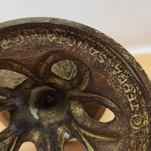 Pair Of Vintage Mid-Century Modern Brass Candle Holders - Picture 5 of 12